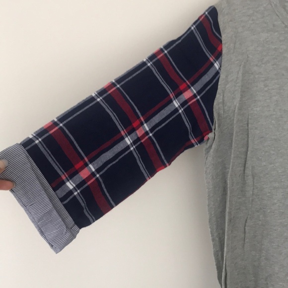 *NEW* CluToo plaid woven and knit mix round shirt - Picture 2 of 3